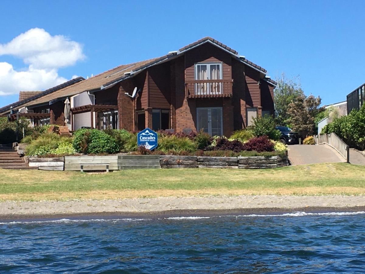 Cascades Lakefront Motel Taupo Exterior photo The house at 10000 Lake Washington Boulevard East, where the band recorded the album